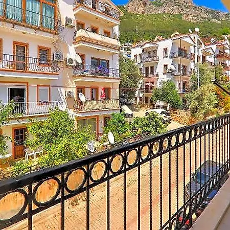 Duygu Apartmanhotel 3*